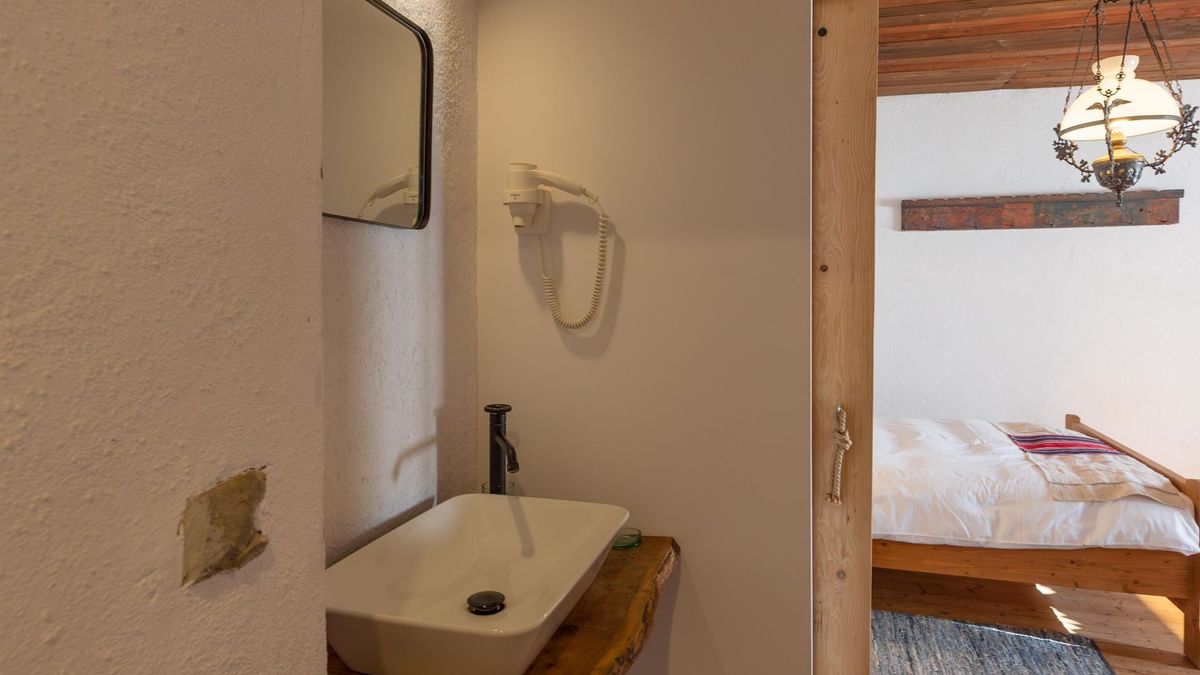 Washbasin on an oak shelf